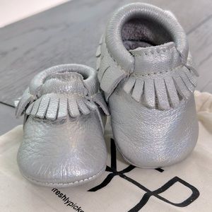 Sz 1 Silver Fringed Freshly Picked Moccasins, Metallic Silver, with Dustcover!